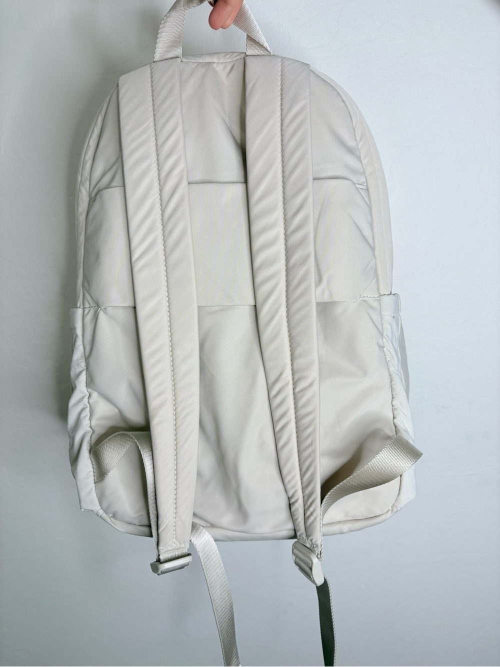 Away Large Featherlight Backpack Ivory Cream Travel Laptop Backpack Lightweight - Picture 5 of 14